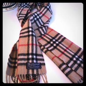 Burberry 100% Cashmere scarf